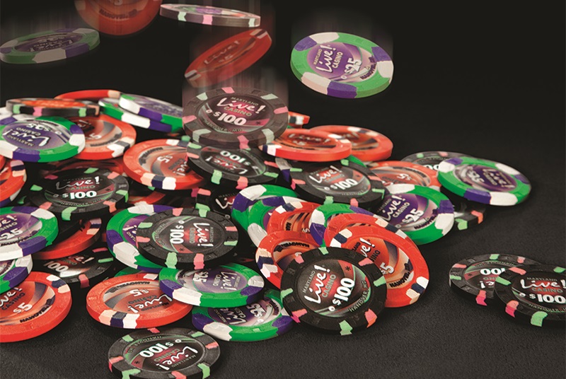 Live! Poker Room - Chips Falling